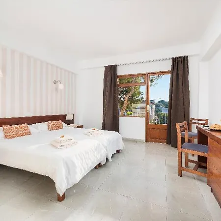 Santanyi Port Hostel