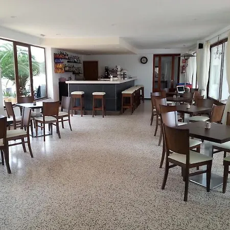 Santanyi Port Hostel *